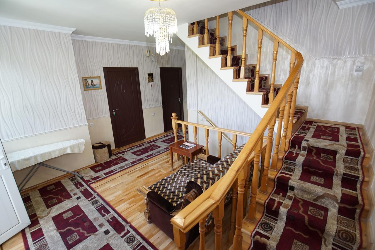 Nice House In The Heart Of The City Ереван Екстериор снимка